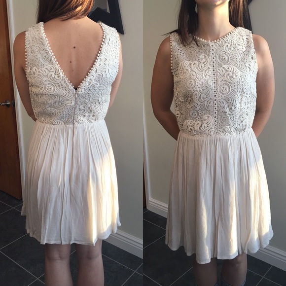 Francesca Embroidered midi dress - Picture 4 of 5